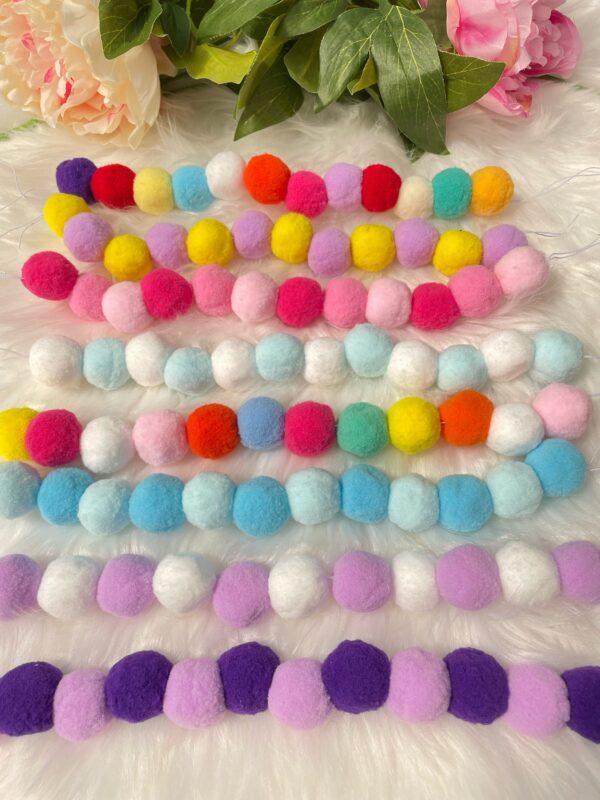 Multicoloured Pompom Collar